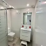 דירה Centro Playa De Americas ארונה
