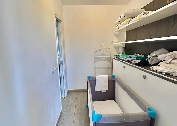 Centro Playa De Americas * ארונה